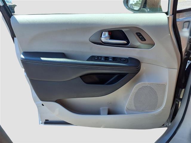 2024 Chrysler Pacifica - $19,585