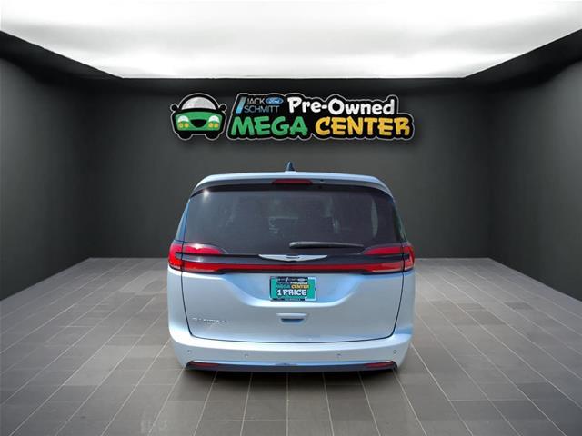 2024 Chrysler Pacifica - $19,585