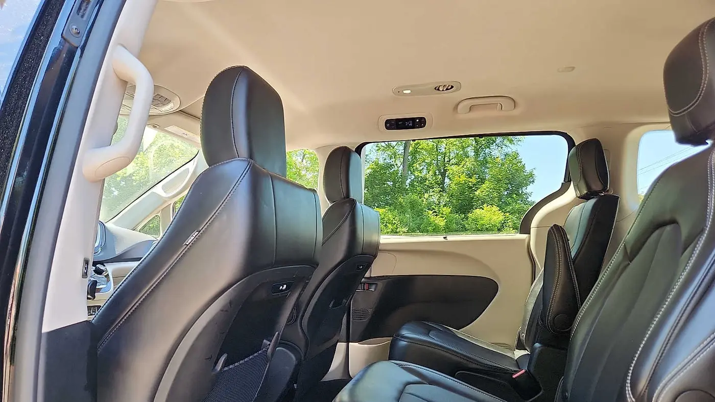 2024 Chrysler Pacifica Touring L