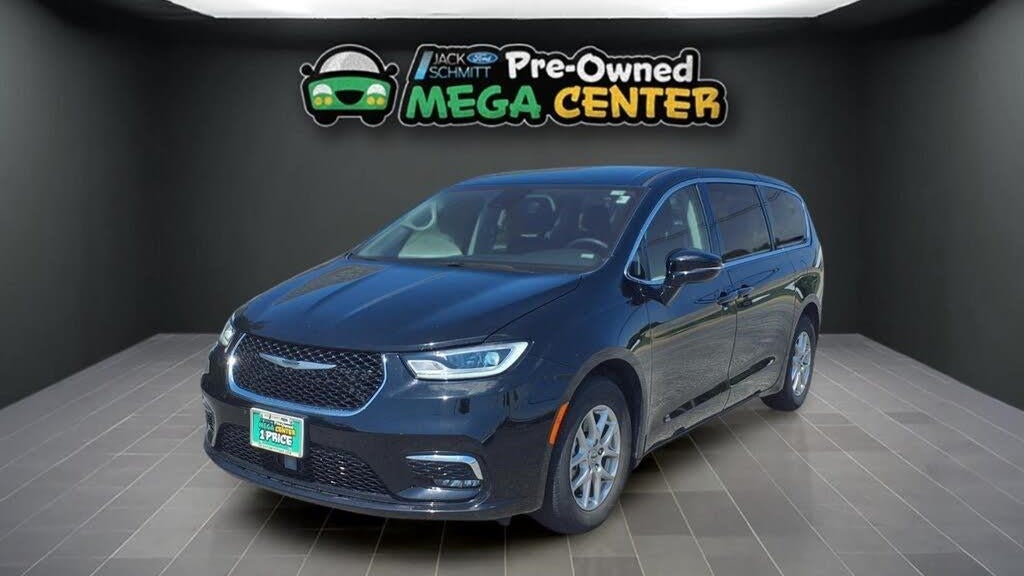 Preowned 2024 Chrysler Pacifica Touring L for Sale