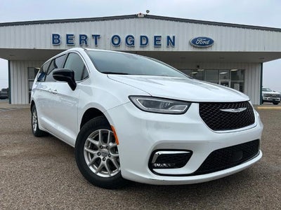 Photo of a 2024 Chrysler Pacifica Touring L 4DR Mini-Van for sale