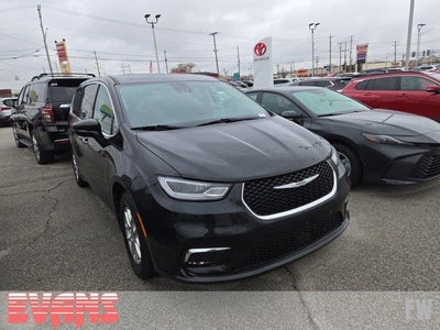 Photo of a 2024 Chrysler Pacifica Touring L 4DR Mini-Van for sale