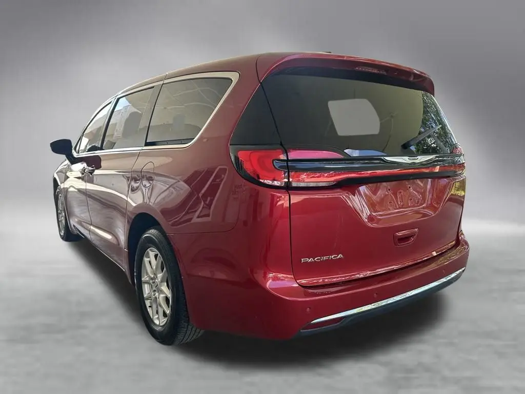 2024 Chrysler Pacifica - $18,522