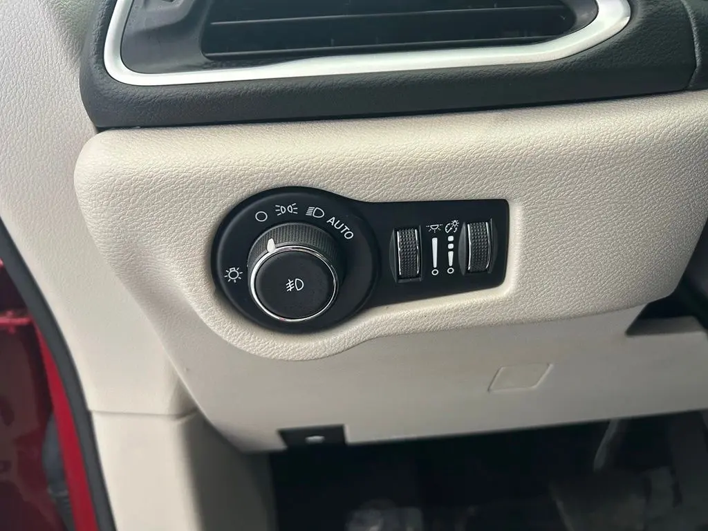 2024 Chrysler Pacifica - $18,522