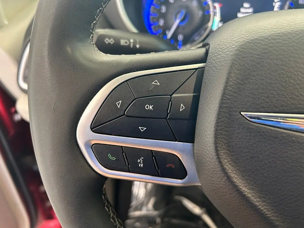 2024 Chrysler Pacifica - $18,522