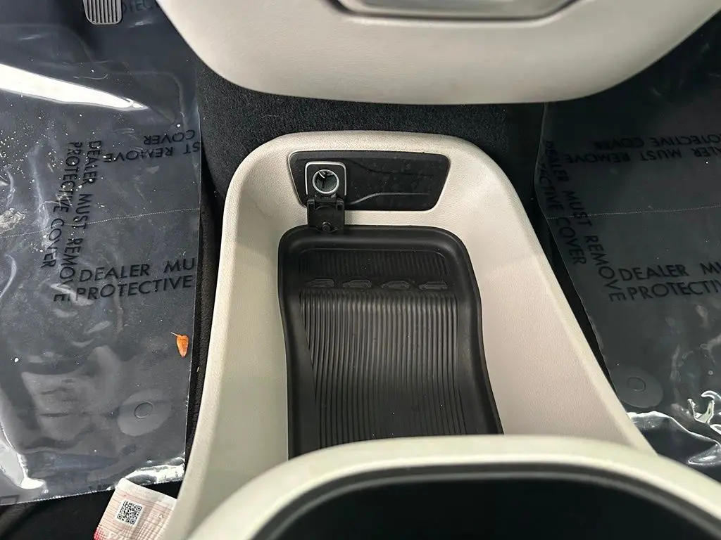2024 Chrysler Pacifica - $18,522