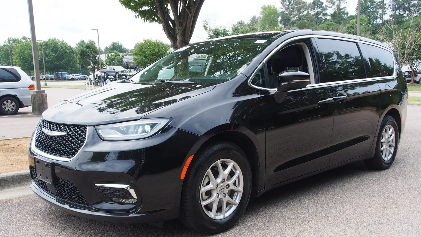 2024 Chrysler Pacifica Touring L