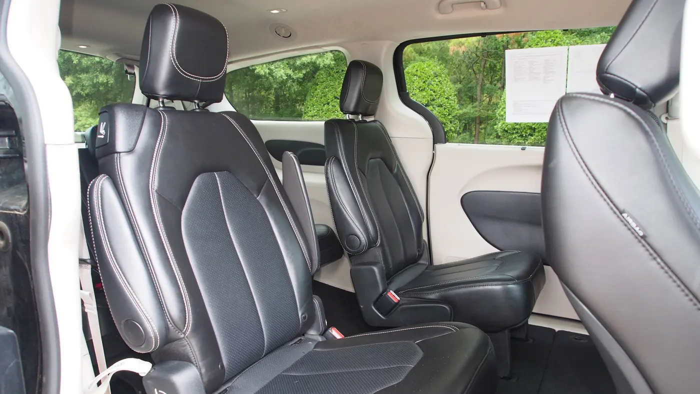 2024 Chrysler Pacifica Touring L