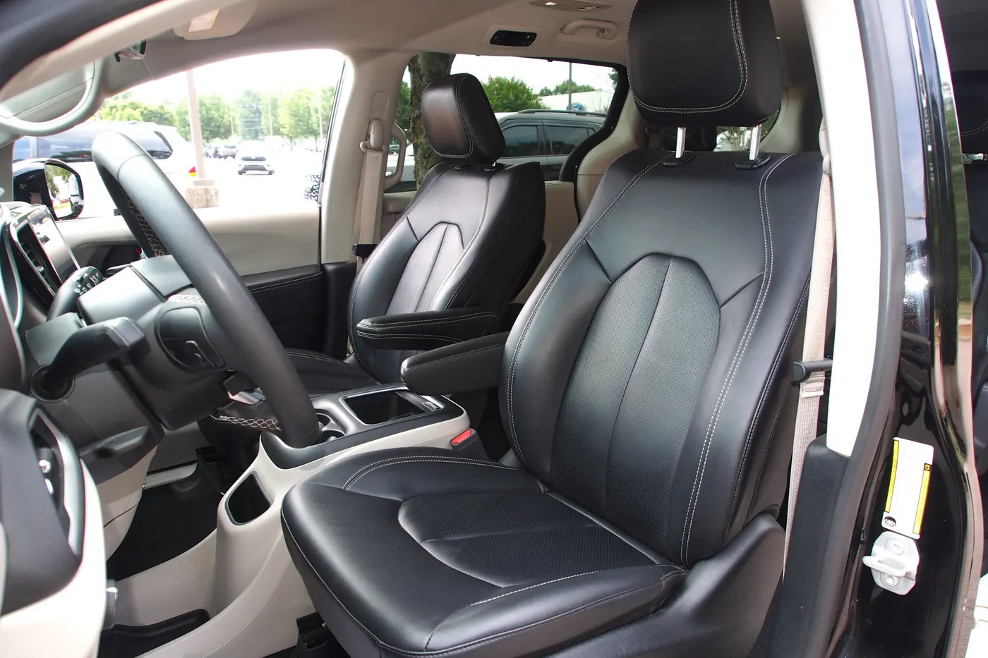 2024 Chrysler Pacifica - $25,712