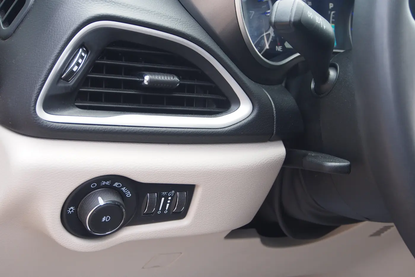 2024 Chrysler Pacifica - $25,712