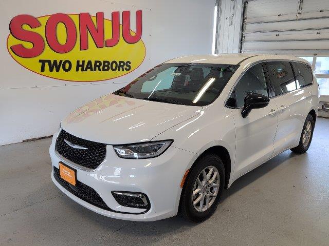 2025 Chrysler Pacifica - $24,843