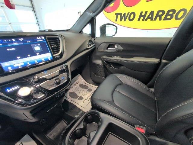 2025 Chrysler Pacifica - $24,843