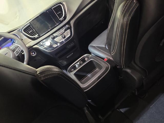 2025 Chrysler Pacifica - $22,605