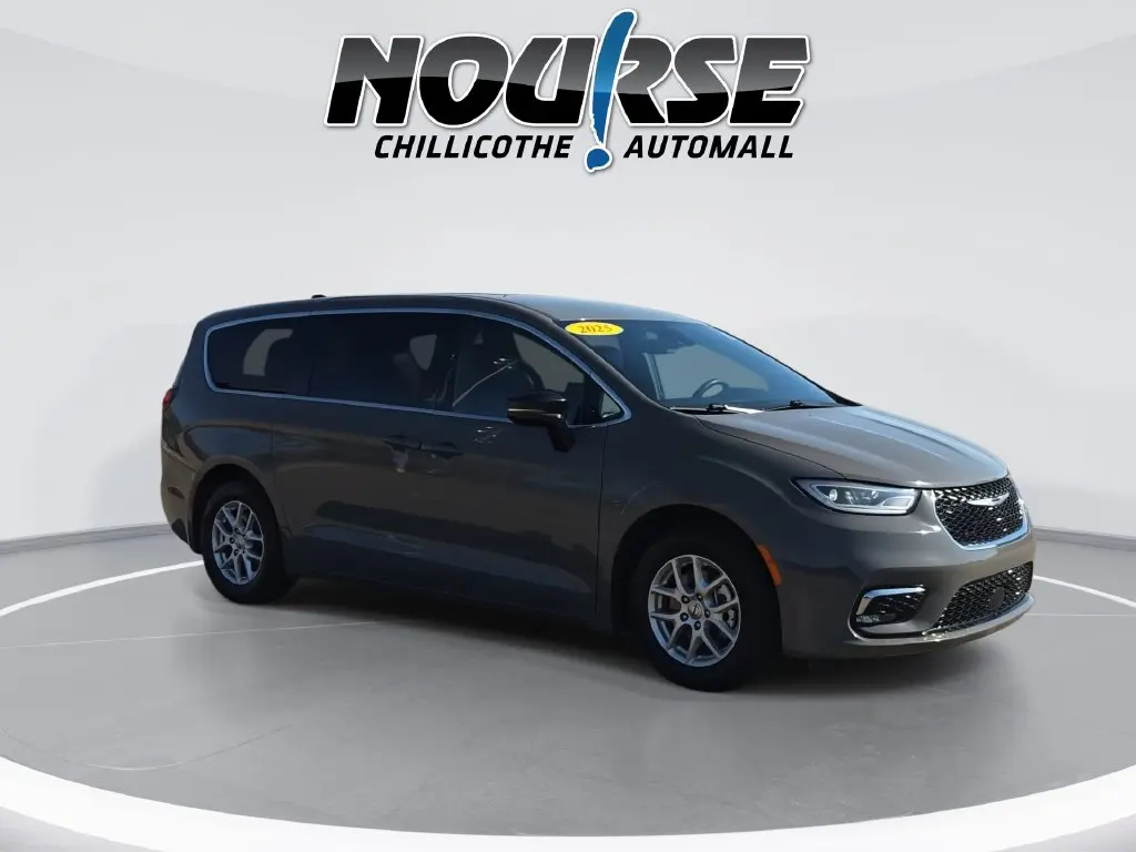 2025 Chrysler Pacifica - $22,605