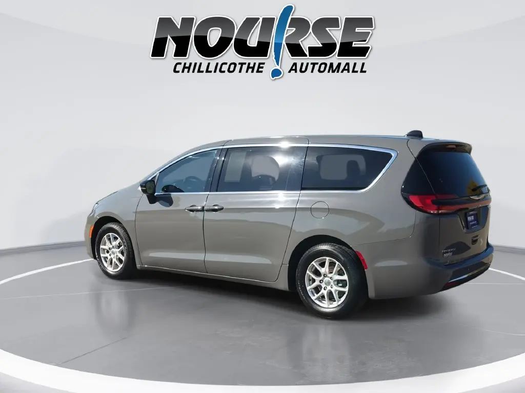 2025 Chrysler Pacifica - $22,605