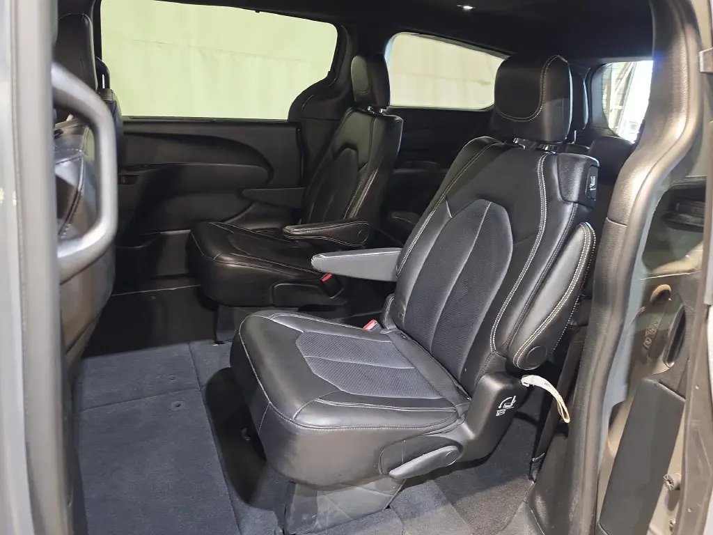 2025 Chrysler Pacifica - $22,605