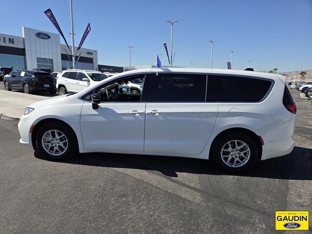 2025 Chrysler Pacifica - $24,750