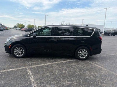2025 Chrysler Pacifica Select 4DR Mini-Van