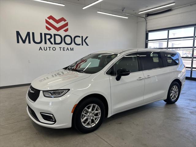 2026 Chrysler Pacifica - $28,990