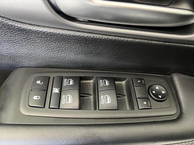 2026 Chrysler Pacifica - $28,990
