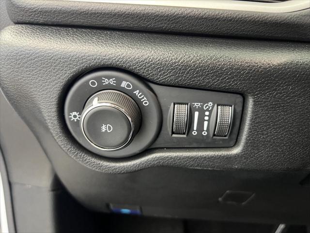 2026 Chrysler Pacifica - $28,990