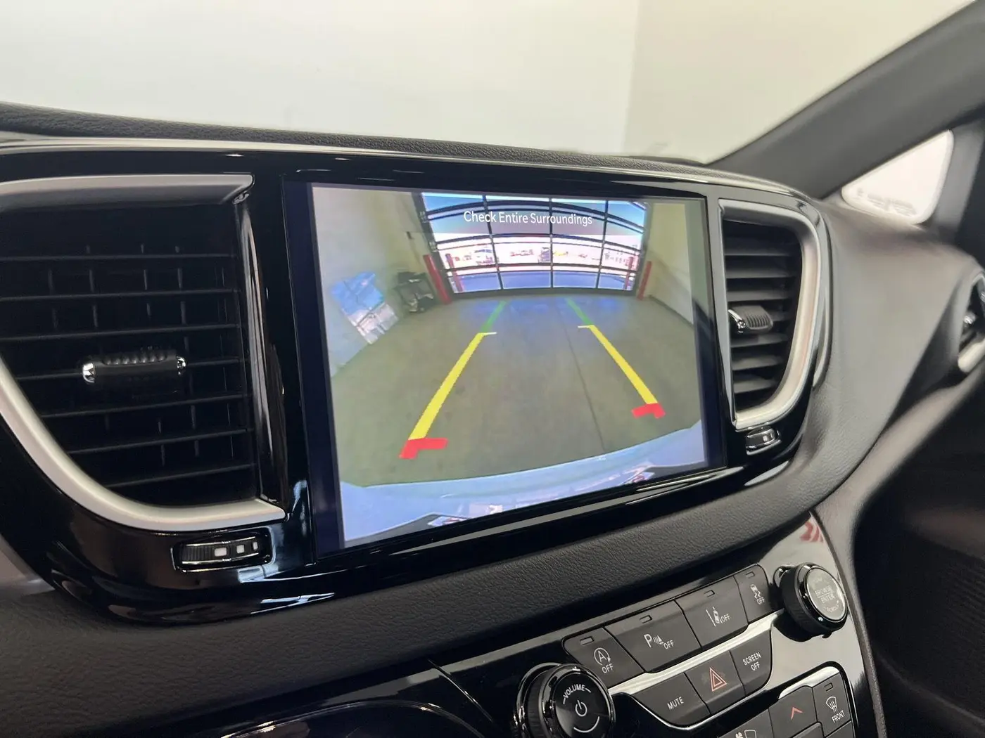 2026 Chrysler Pacifica - $28,990