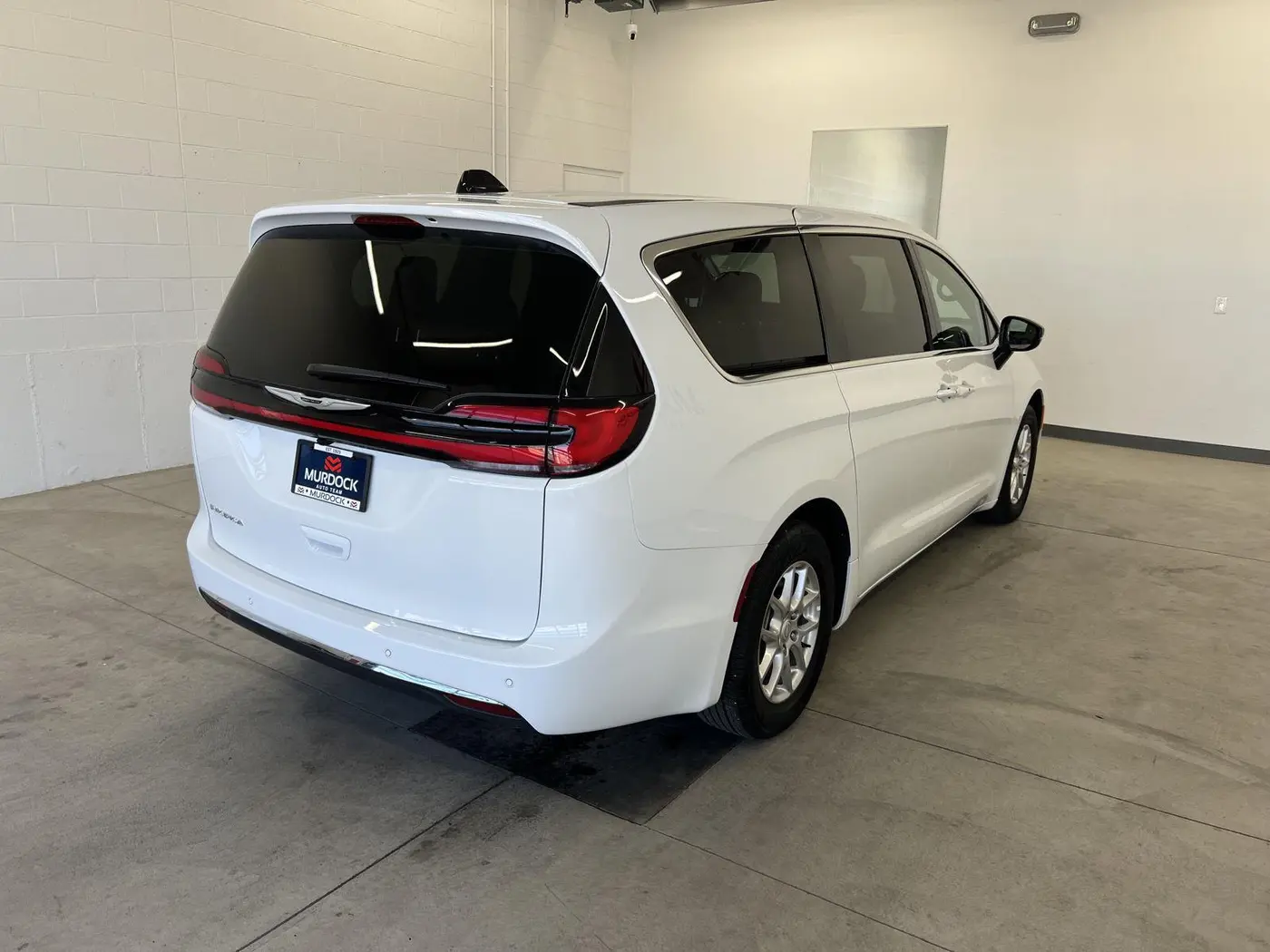 2026 Chrysler Pacifica - $28,990