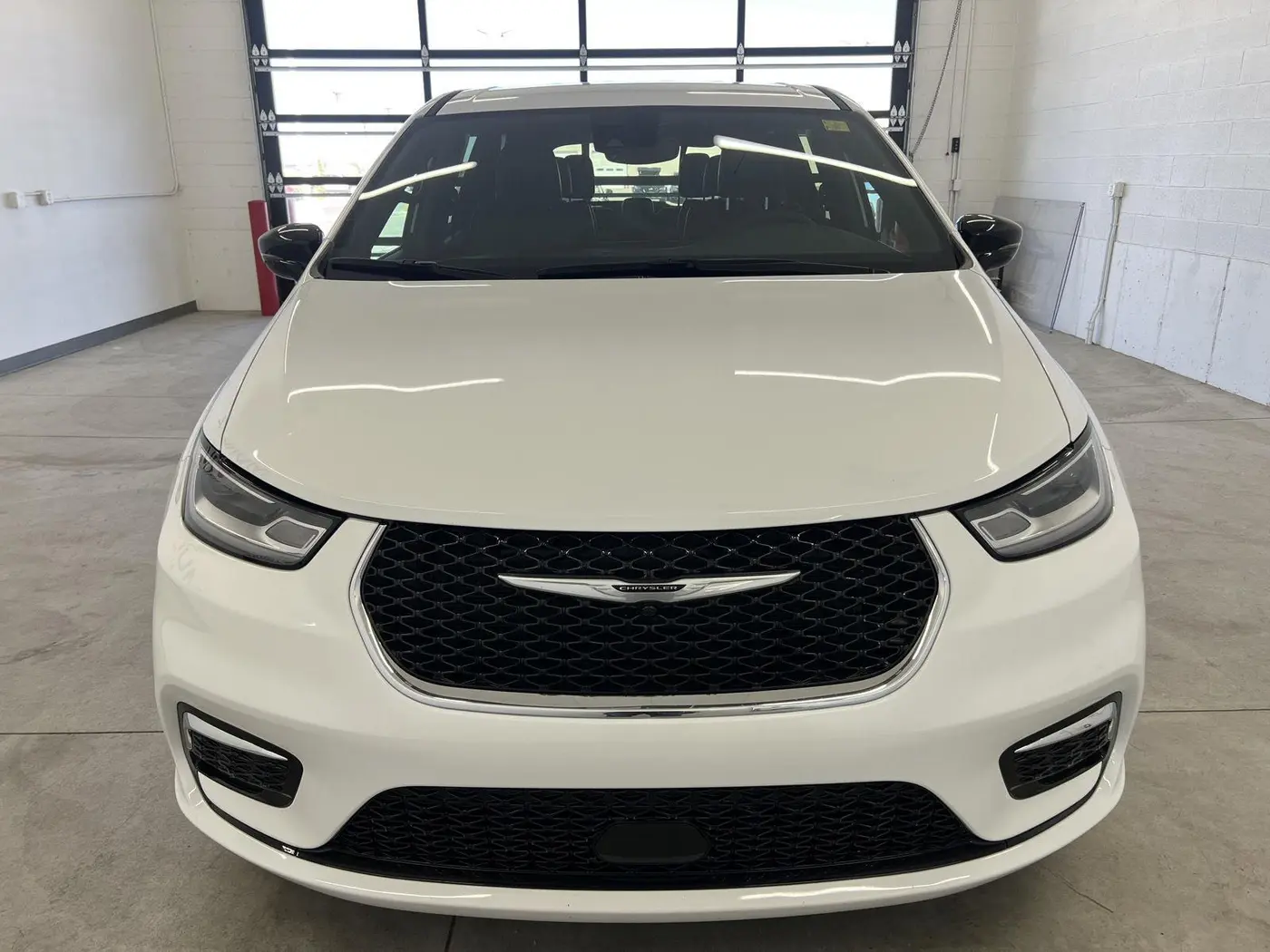 2026 Chrysler Pacifica - $28,990