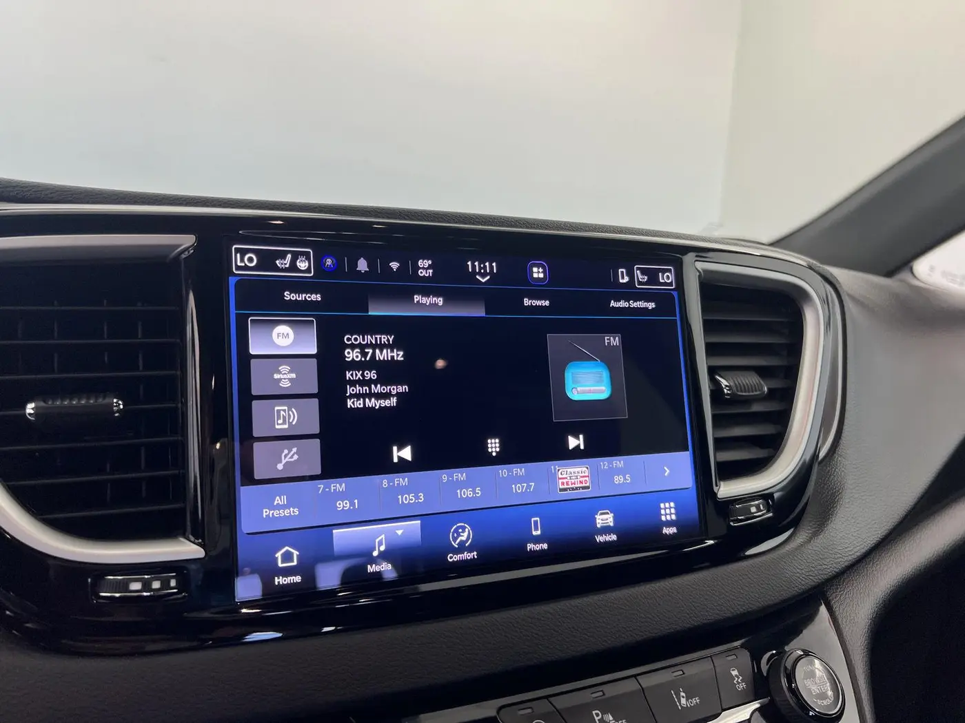 2026 Chrysler Pacifica - $28,990