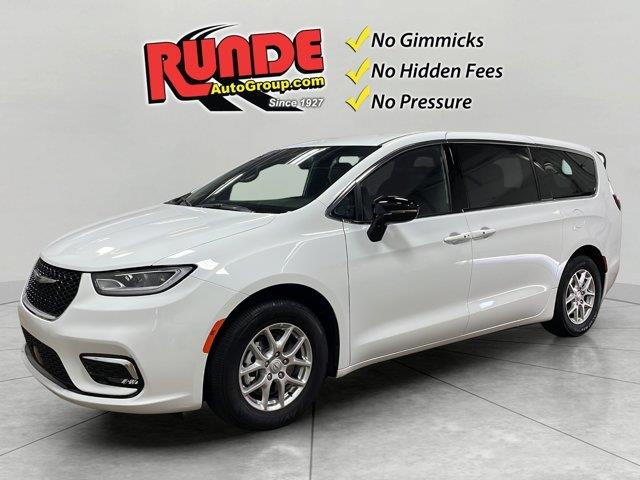 2026 Chrysler Pacifica - $31,700