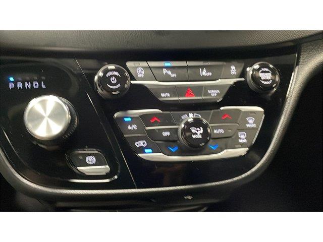2026 Chrysler Pacifica - $31,700