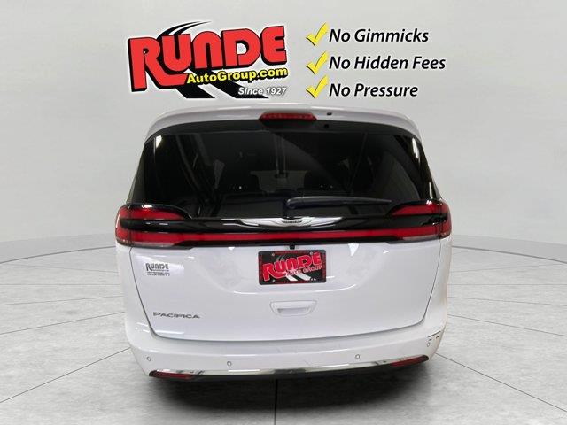 2026 Chrysler Pacifica - $31,700