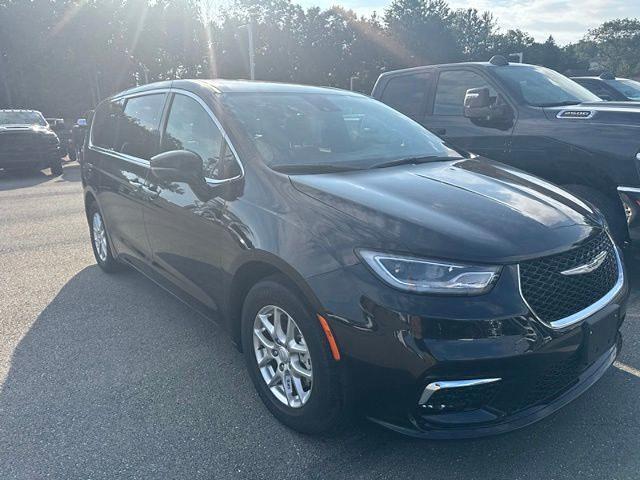 2026 Chrysler Pacifica - $32,994
