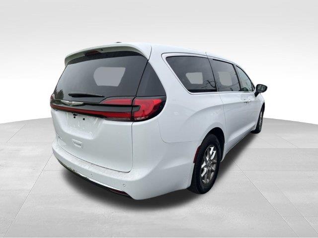 2026 Chrysler Pacifica - $31,480