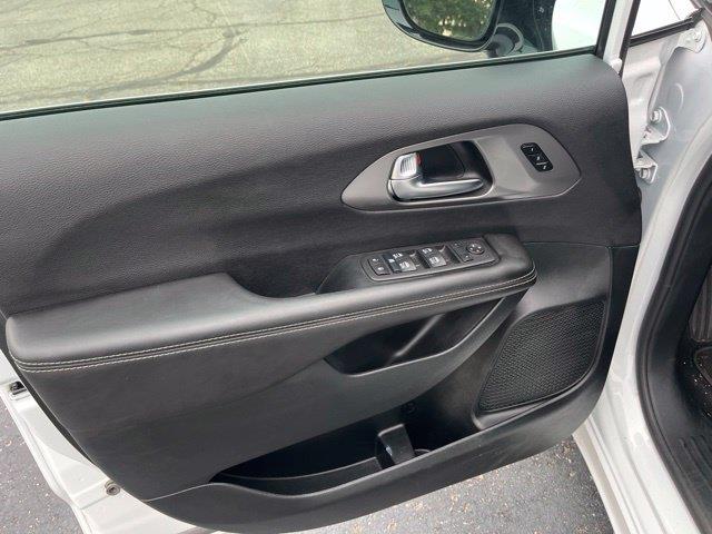 2026 Chrysler Pacifica - $31,480