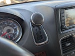 2016 Town and Country Thumbnail 18