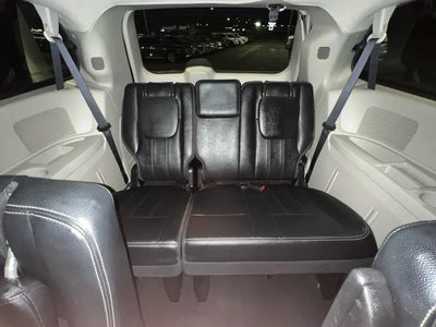 Photo of a 2016 Chrysler Town And Country Touring 4DR Mini-Van for sale