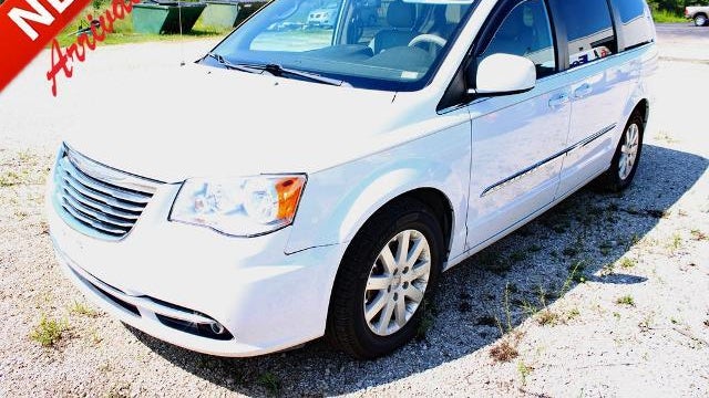 Preowned 2016 Chrysler Town and Country Touring for Sale