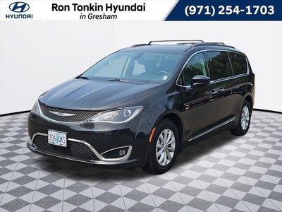 2017 Chrysler Pacifica Touring-L 4DR Mini-Van