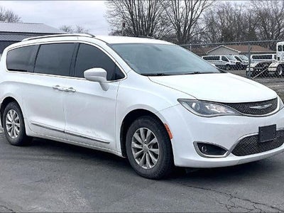 Photo of a 2018 Chrysler Pacifica Touring L 4DR Mini-Van for sale