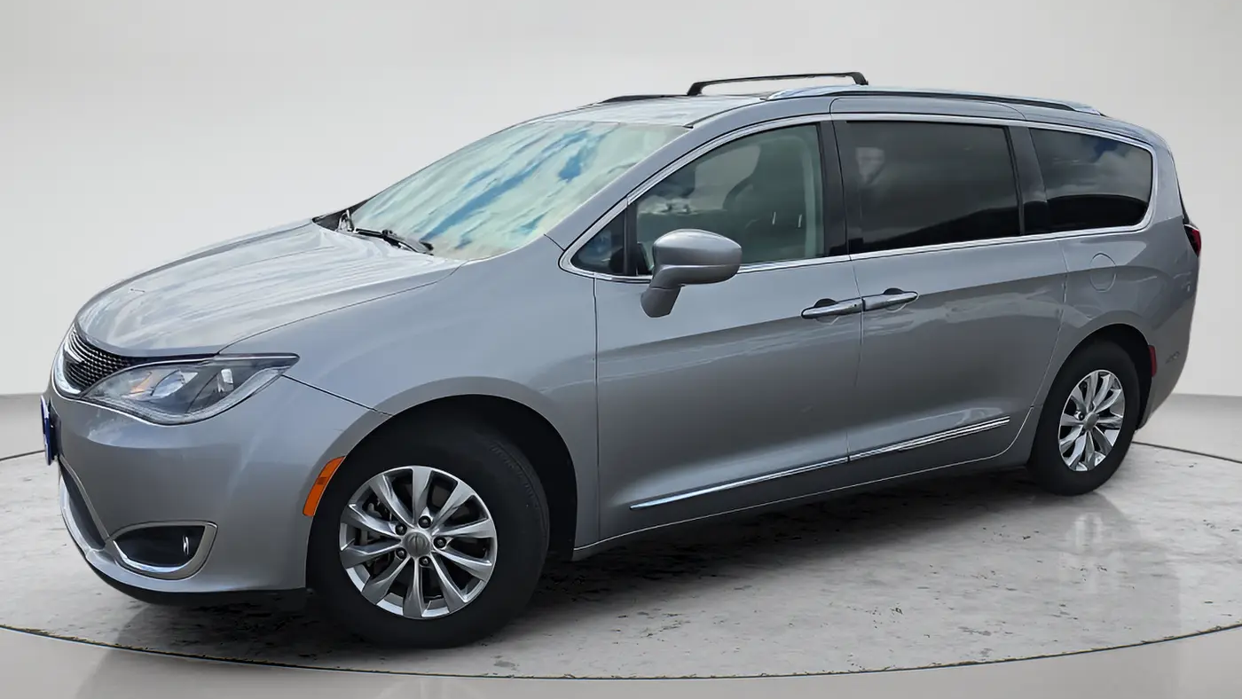 Preowned 2018 Chrysler Pacifica Touring L for Sale