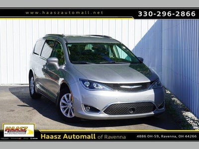 2018 Chrysler Pacifica Touring L 4DR Mini-Van