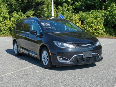 2019 Chrysler Pacifica Touring L 4DR Mini-Van