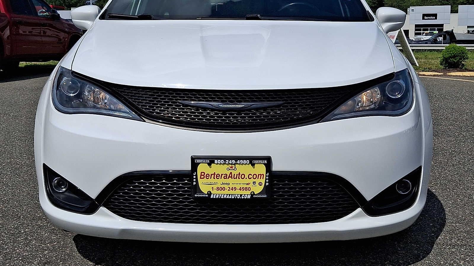 2020 Chrysler Pacifica Touring L