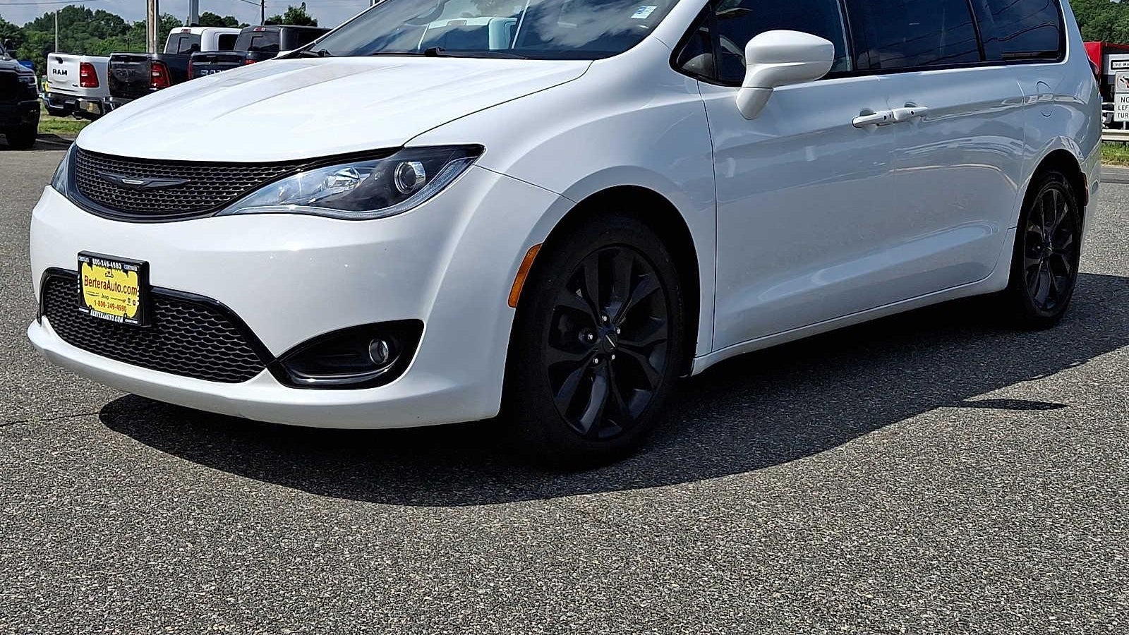 2020 Chrysler Pacifica Touring L
