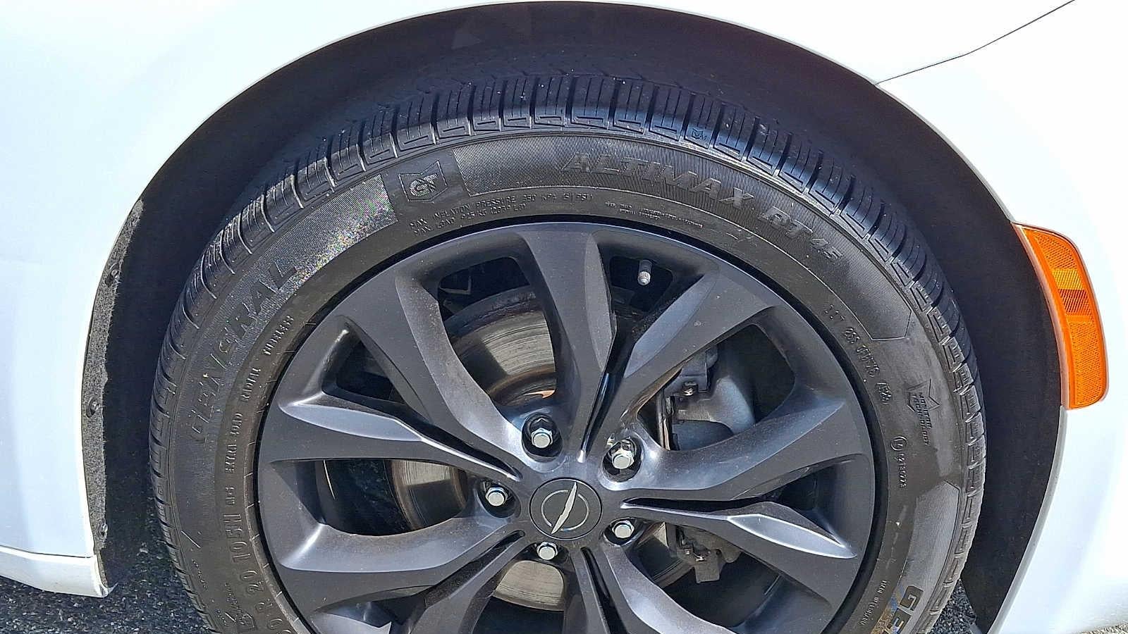2020 Chrysler Pacifica Touring L