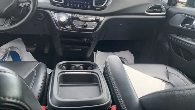 2020 Chrysler Pacifica Touring L