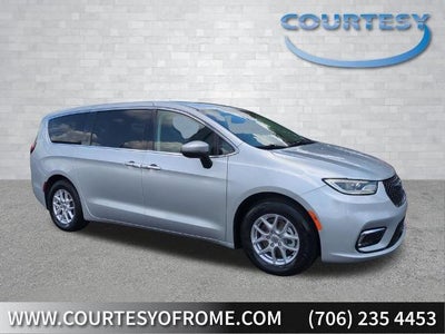 2023 Chrysler Pacifica Touring L 4DR Mini-Van