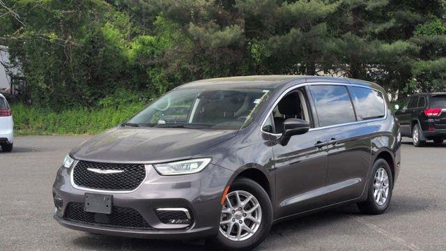 Preowned 2023 Chrysler Pacifica Touring L for Sale