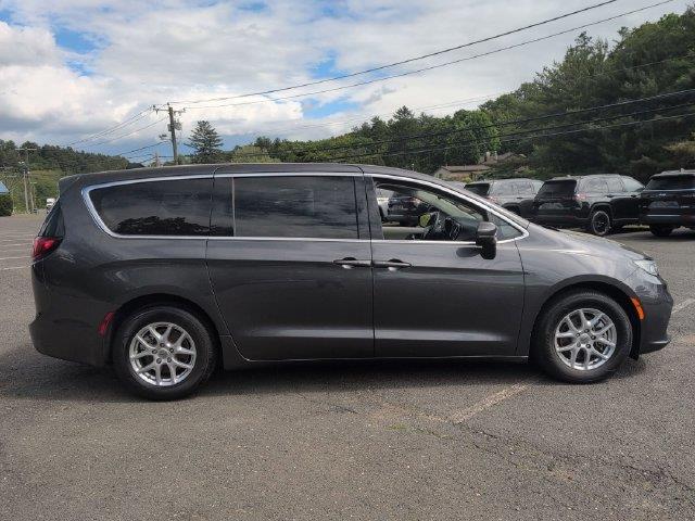 2023 Chrysler Pacifica - $19,943